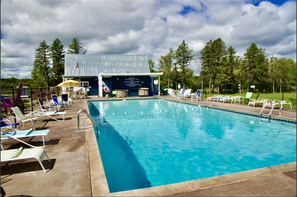 Swimming pool at Willow Mill